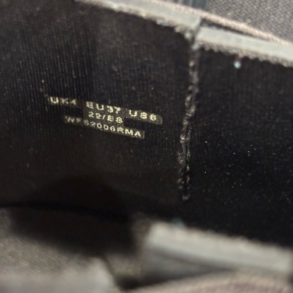 Hunter Women's Original Chelsea Rain Boot in Blue - Picture 7 of 7